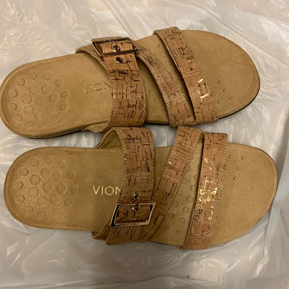 vionic cork misa wedge sandals size 9